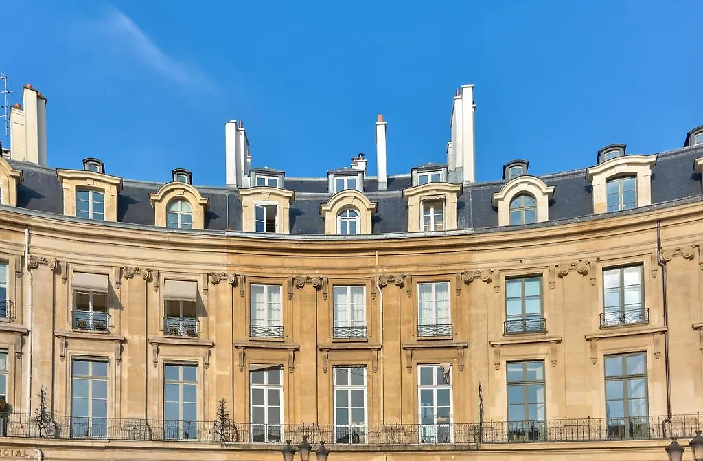 Luxury On The Place Des Victoires Apartment Paris