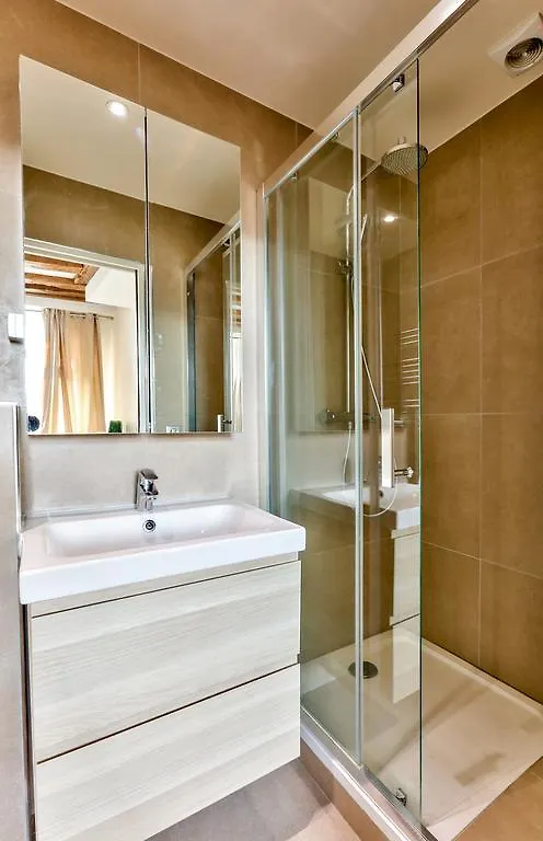 Luxury On The Place Des Victoires Apartment