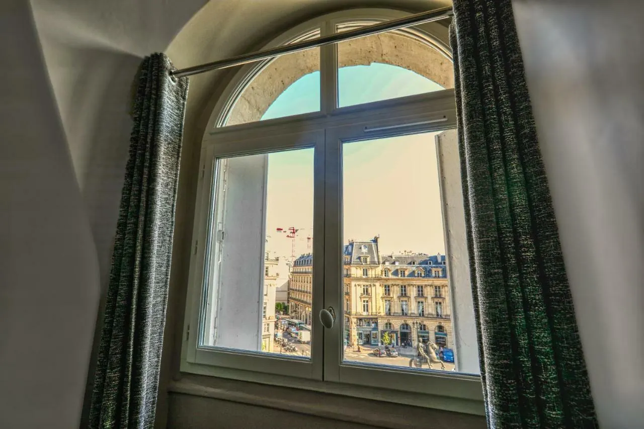 Luxury On The Place Des Victoires Apartment *