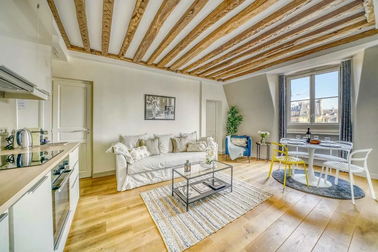 Apartment Luxury On The Place Des Victoires